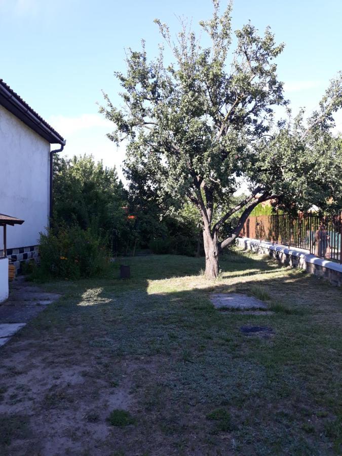 Retrovilla Balatonkenese Eksteriør bilde